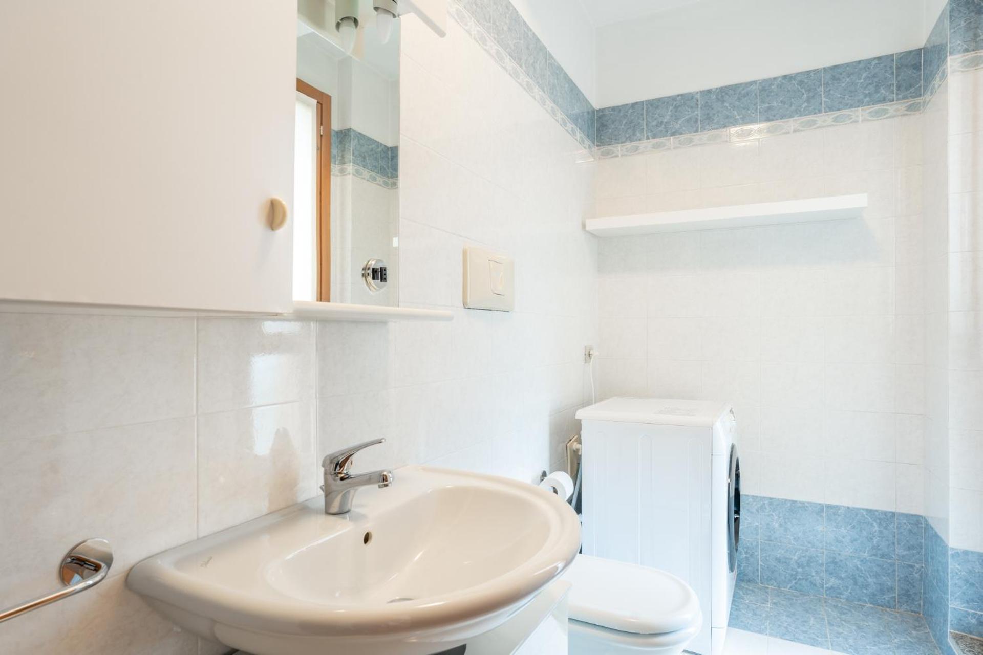 Spacious Bright Apartment Near City Center And Como Lake With Air Conditioning 레코 외부 사진