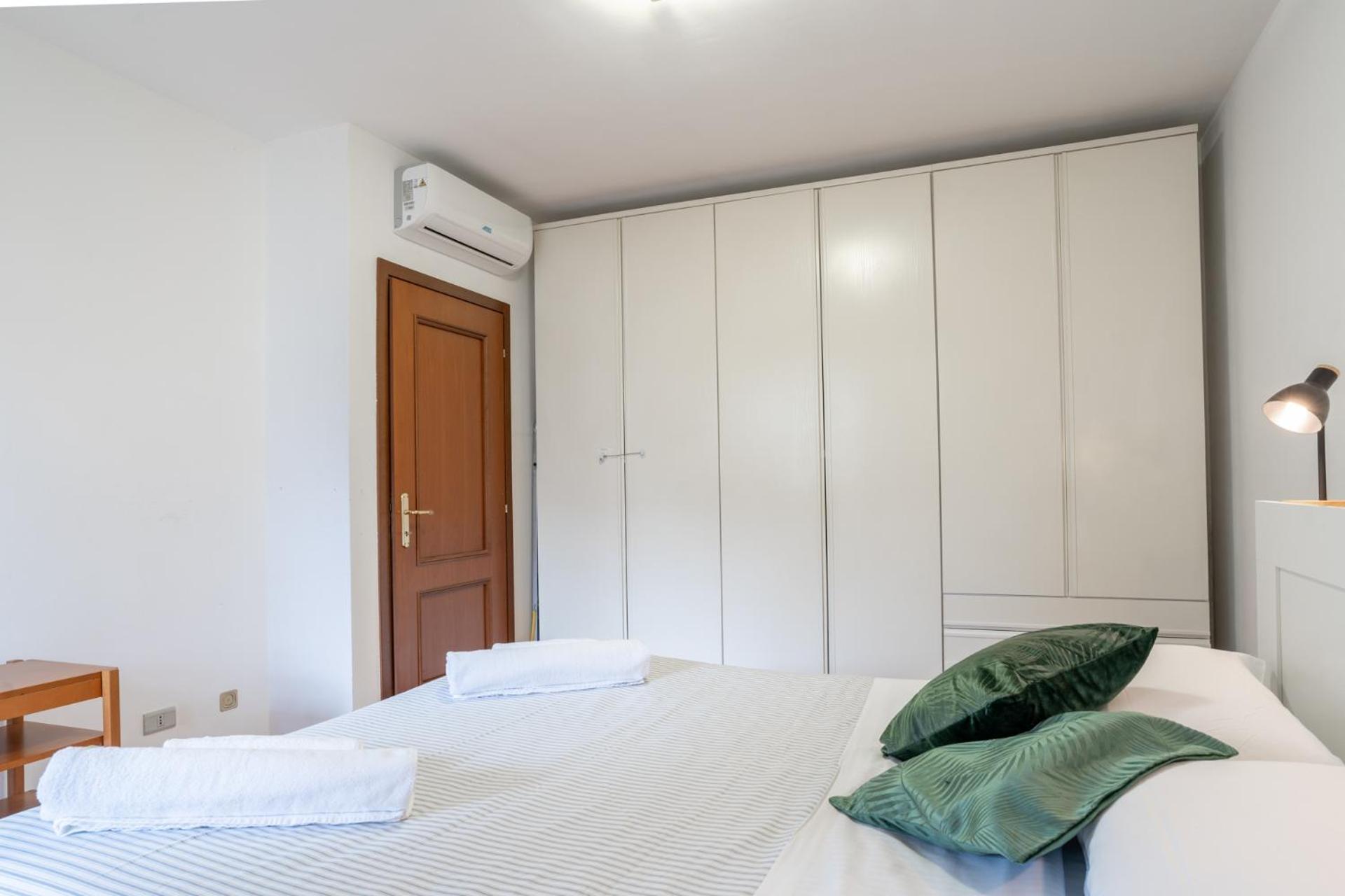 Spacious Bright Apartment Near City Center And Como Lake With Air Conditioning 레코 외부 사진