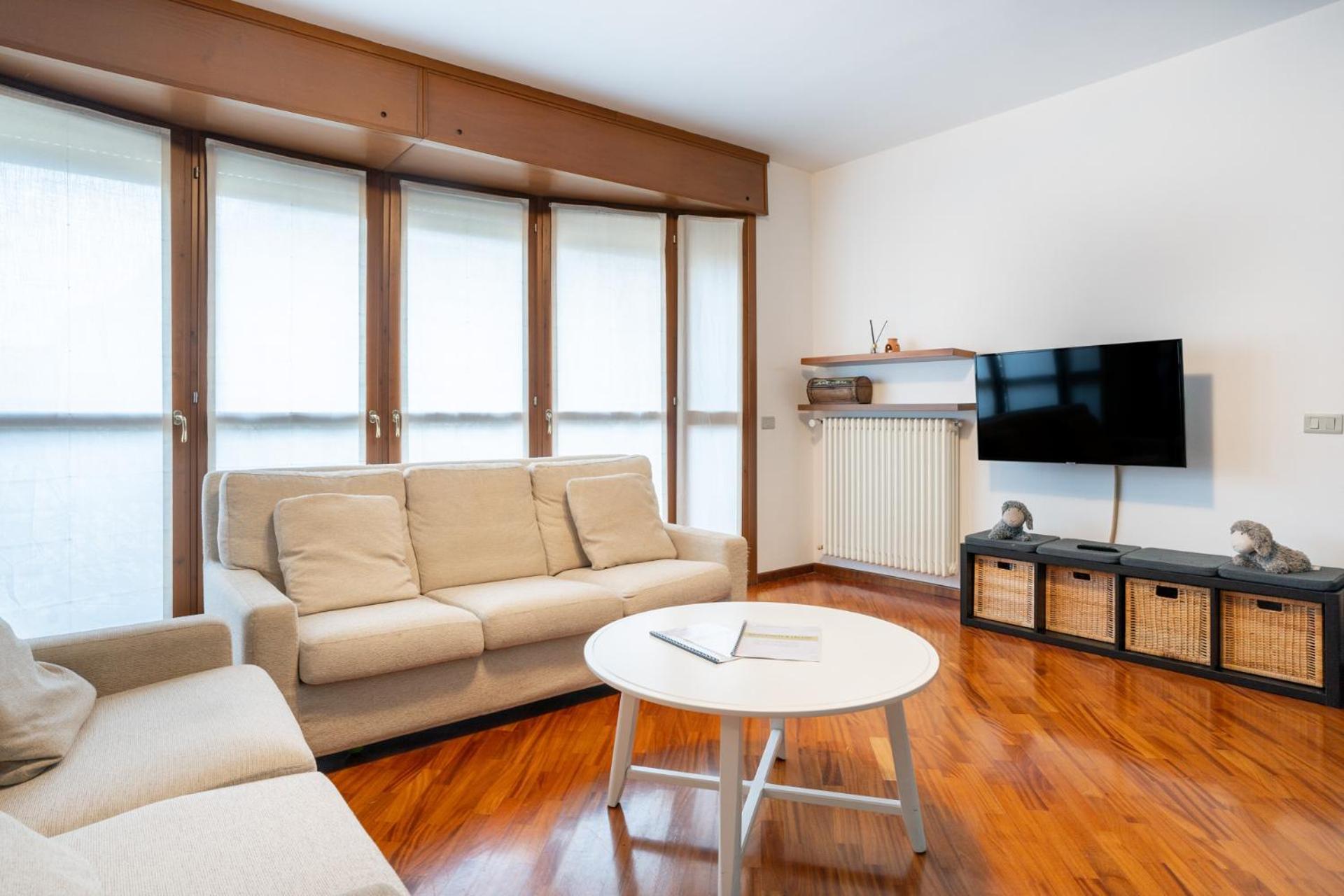 Spacious Bright Apartment Near City Center And Como Lake With Air Conditioning 레코 외부 사진