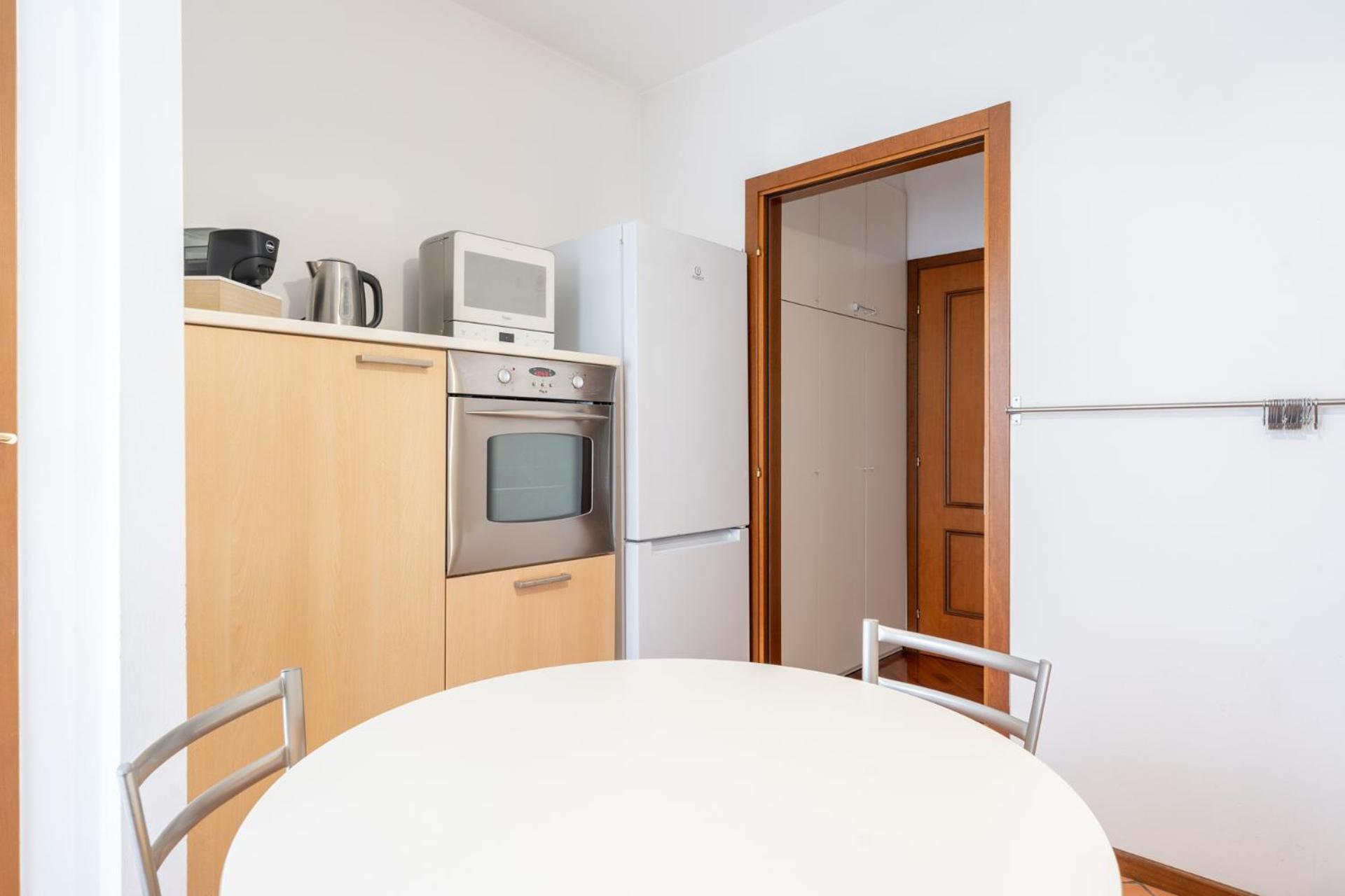 Spacious Bright Apartment Near City Center And Como Lake With Air Conditioning 레코 외부 사진